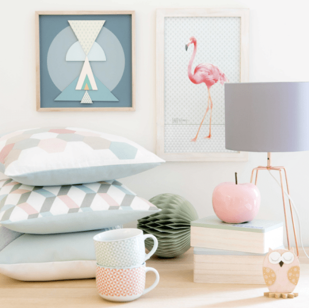 cojines que dan un estilo mas actual a tu salon