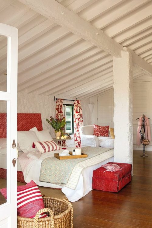 el rojo es un color que estimula el flujo de energía universal, según el Feng Shui