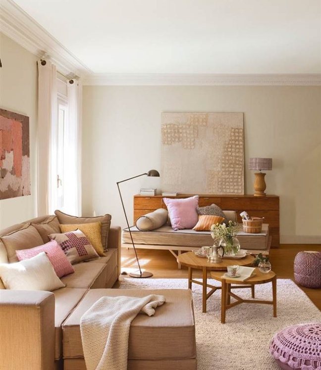 muebles oscuros pinta las paredes de tonos claros y arenas