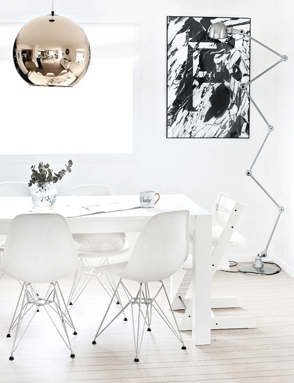 El blanco, el gris y los tonos metalizados. Aportan pureza a los espacios, logran crear un ambiente más serio y favorecer la concentración