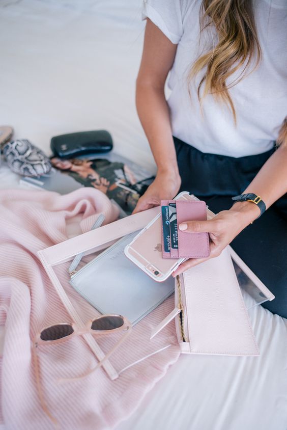 El método de Marie Kondo mantiene en orden también el bolso